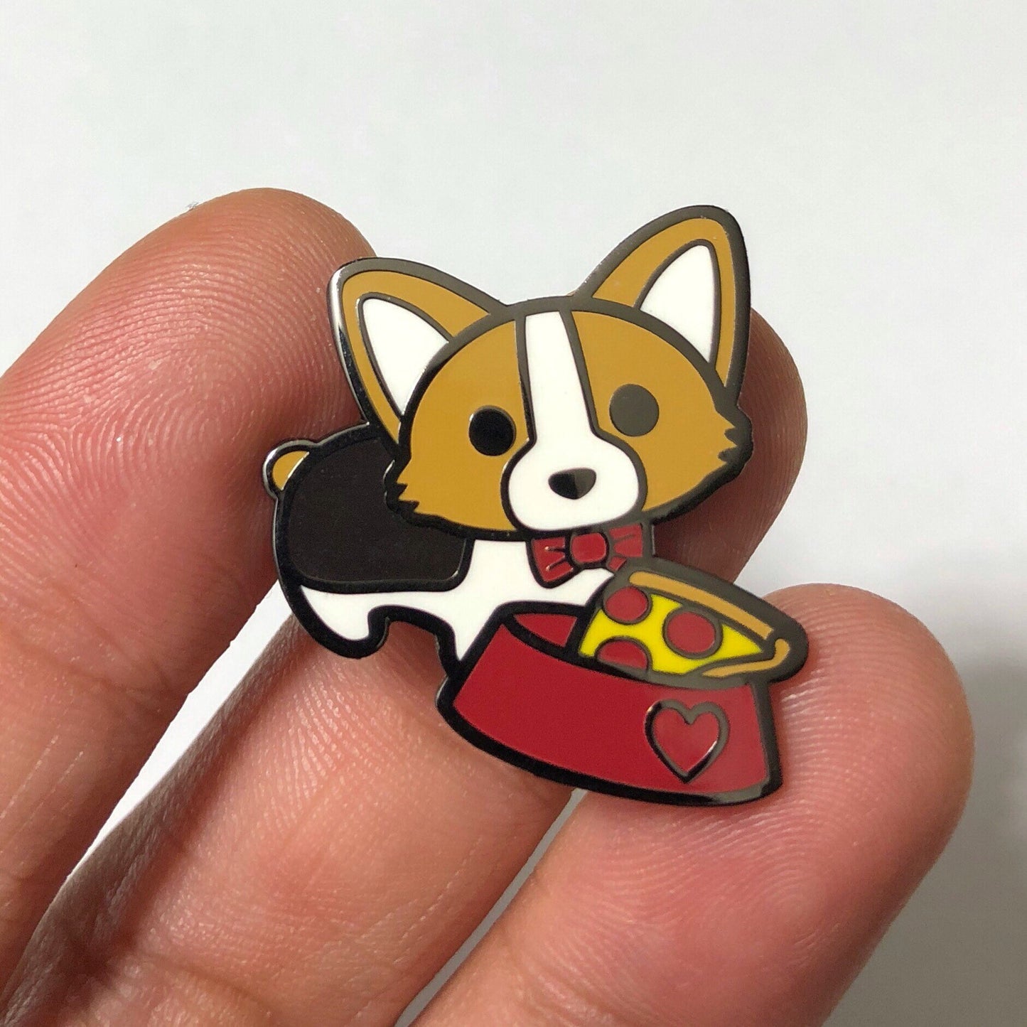 Pupperoni Pizza - Tricolor Corgi - Hard Enamel Pin 1"